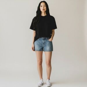 Tommy Hilfiger Light Wash Denim Shorts Women Size 8 Classic Mid Rise Jean Shorts